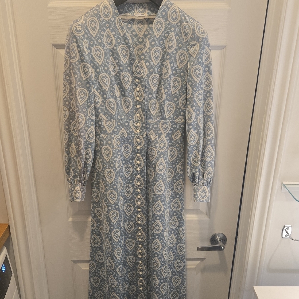 Elegant Blue Vintage Paisley Maxi Dress